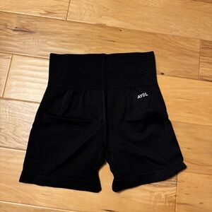 AYBL - 	Balance V2 Seamless Shorts - Jet Black